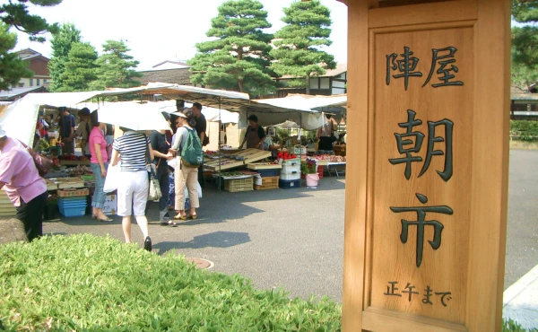 古い町並みと、静けさに包まれて